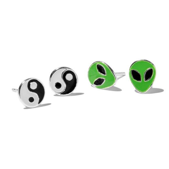 BNWT Claire’s Sterling Silver Alien and Ying Yang Design earrings (2 pack) - Picture 2 of 2
